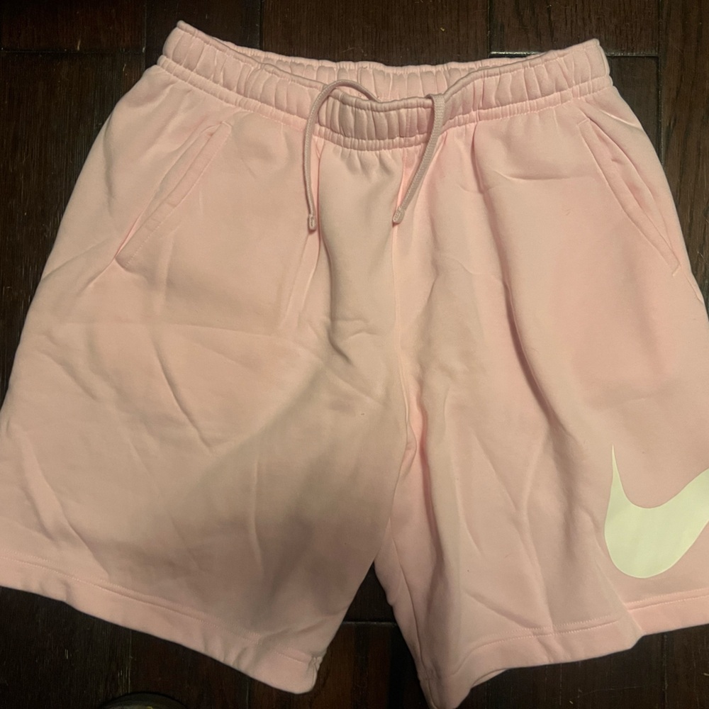 New! Men’s Nike  Athletic Shorts in Light Pink